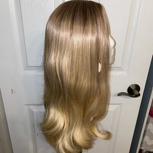 Synthetic hair wig - NWT color 27/613